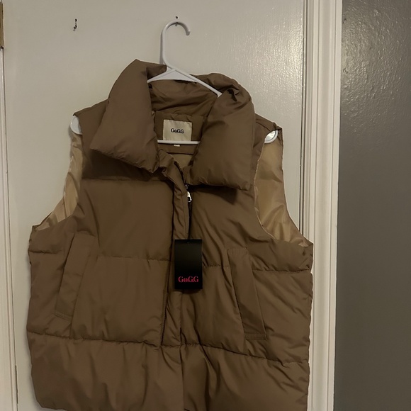 NWT GO.G.G women's oversized puffer vest size medium (093) - Picture 6 of 6